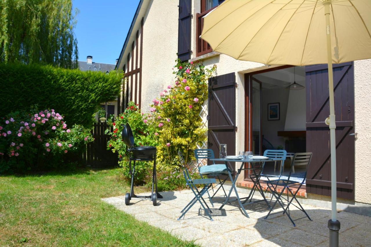 Cottage With Large Garden 15 Minutes Walk From The Beach Villers-sur-Mer Eksteriør billede