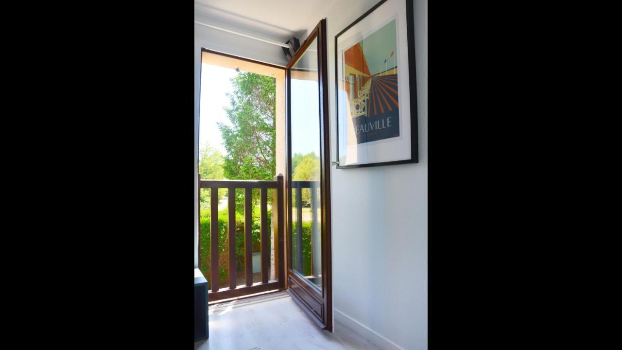 Cottage With Large Garden 15 Minutes Walk From The Beach Villers-sur-Mer Eksteriør billede